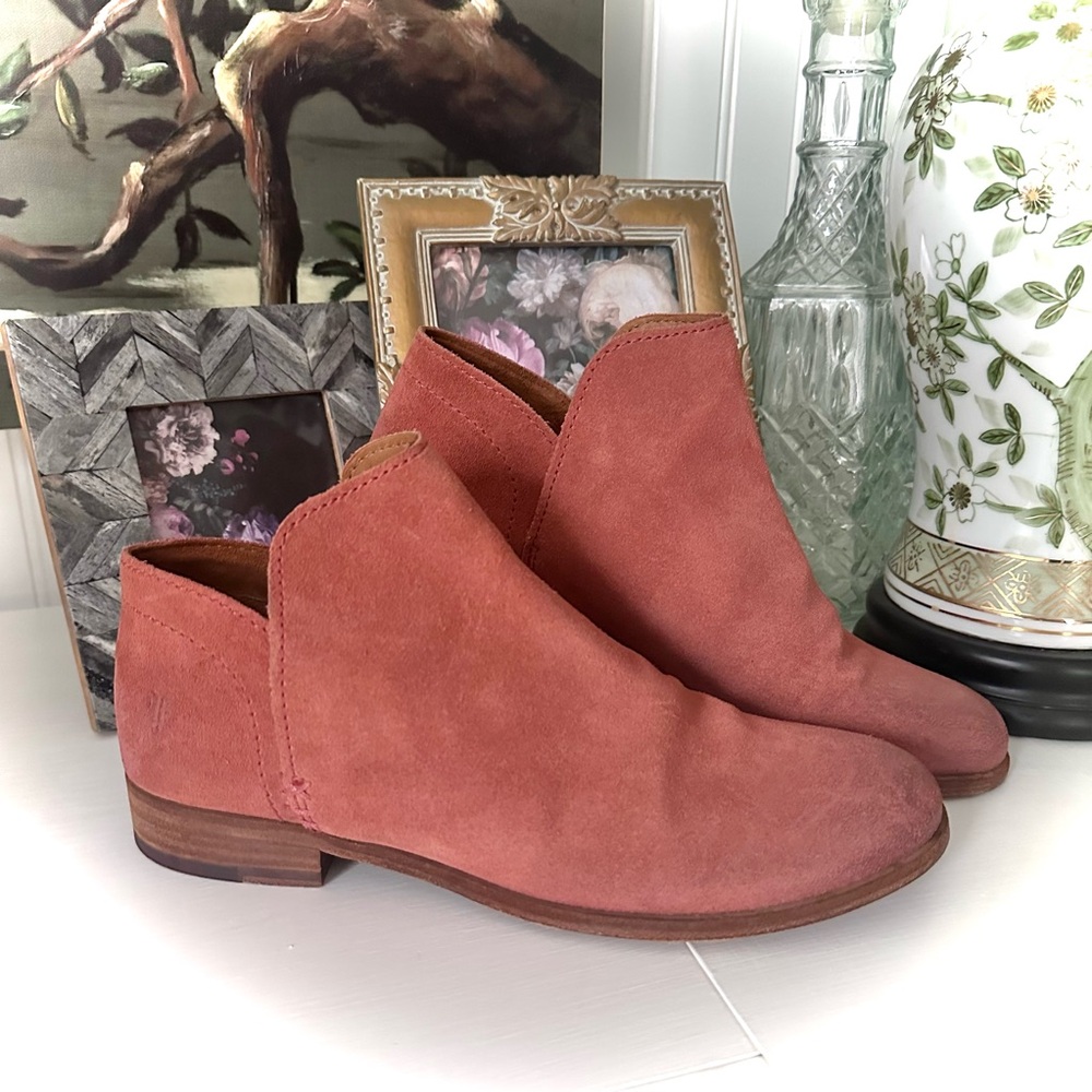 Frye Elyssa Shootie in Rosewood